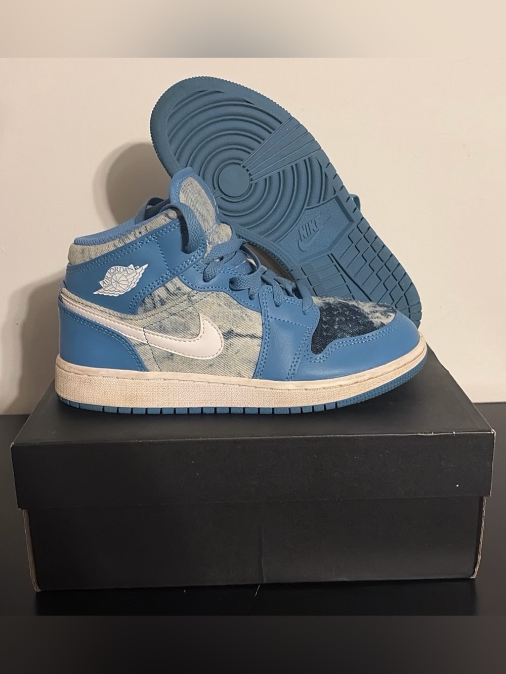 Air Jordan 1 Mid “Dutch Blue And White” Kids Sneakers